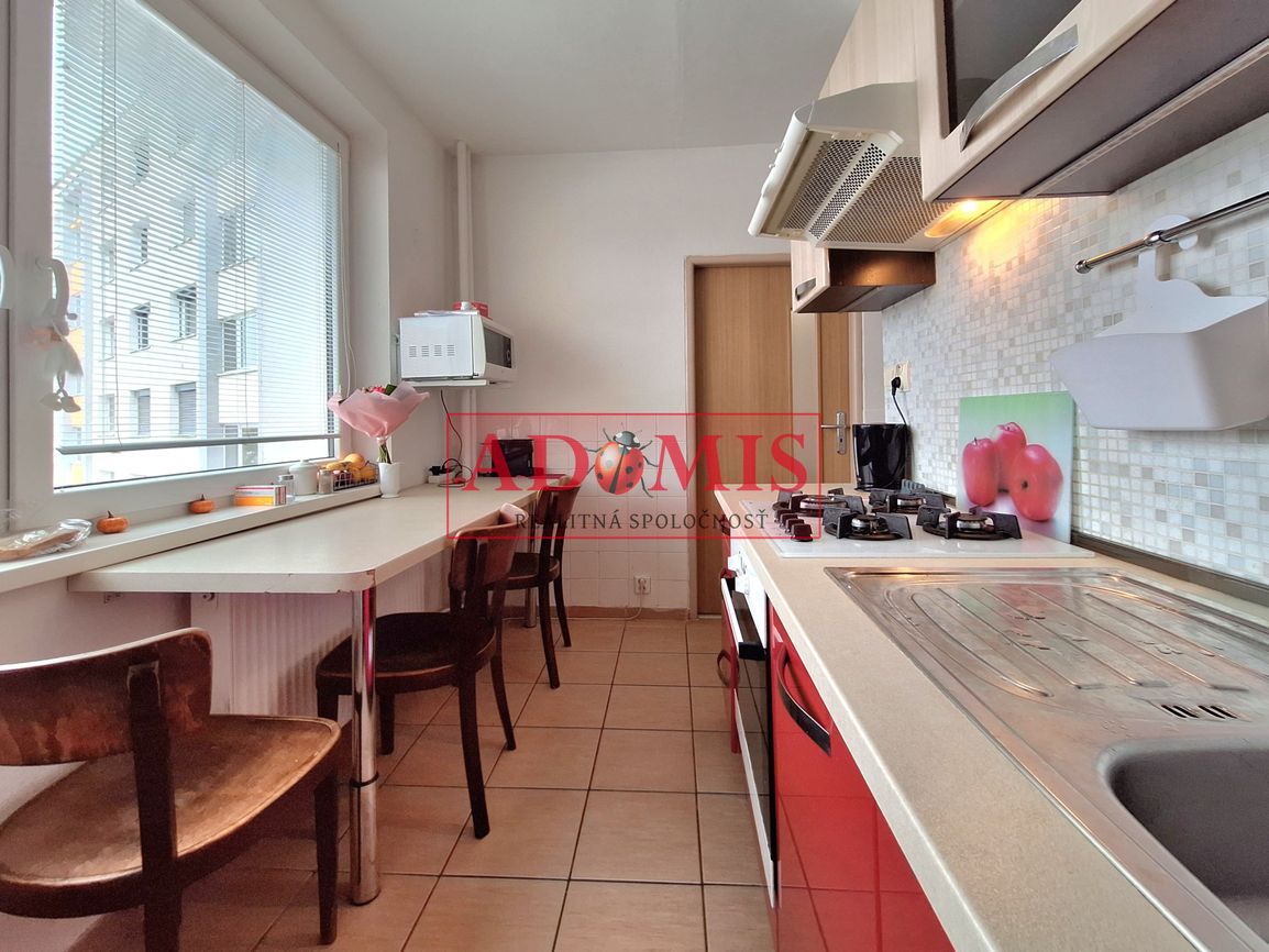 ADOMIS - predám 3-izb byt, balkón, Humenská ul.,Košice - Ter - 10