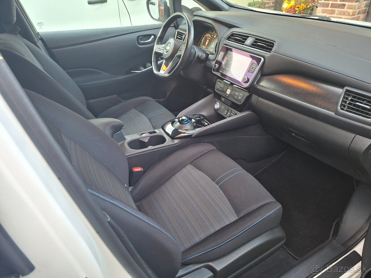 Predám Nissan Leaf 62 kWh batéria, 10/2020 - 10