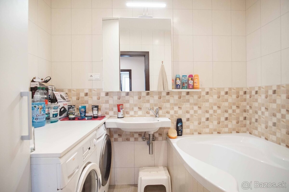 Kompletne prerobený veľký 3-izbový byt na sídlisku JUH - 10