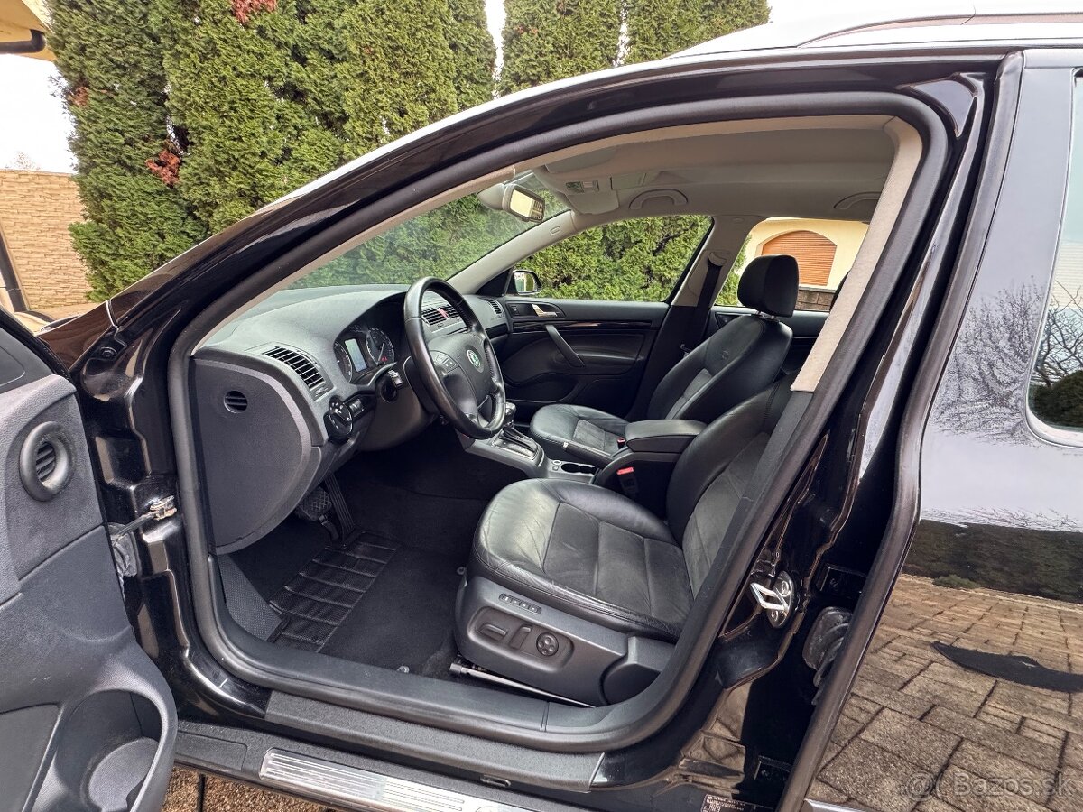 Skoda Octavia COMBI 2.0Tdi 103kw L&K DSG+Xenon+Navi+Tažne - 10