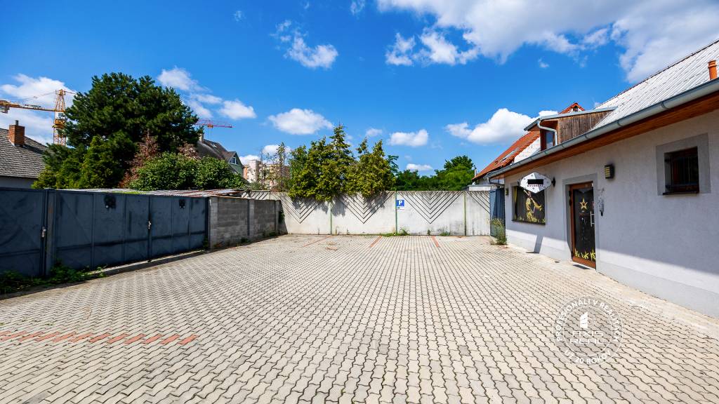 AXIS REAL | Polyfunkčná budova na predaj, Stupava, Hlavná ul - 10