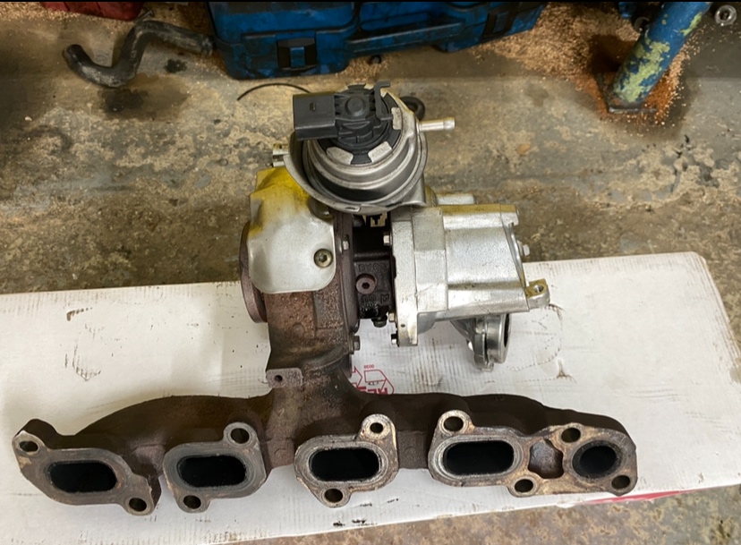 Blok motora Škoda Octavia 3. Cod DDY - 10