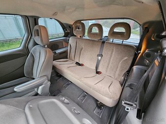 Chrysler Voyager 2.8CRDI - 10
