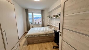 Na predaj kompletne zariadený 3-izbový byt, Martin - Centrum - 10