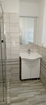 Veľký 2 izbový byt - 10