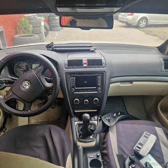Škoda octavia 2 1.9td - 10