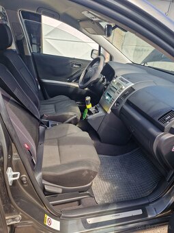 Toyota corolla verso 2,2d4d 100kw - 10