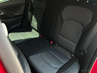 Hyundai i30 1.4i Comfort - 10