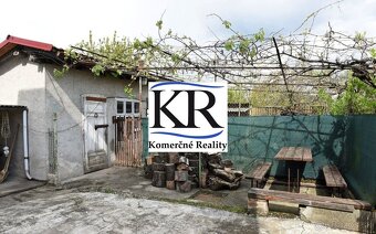 6 izbový rodinný dom s krásnym pozemkom v obci Zvončín - 10