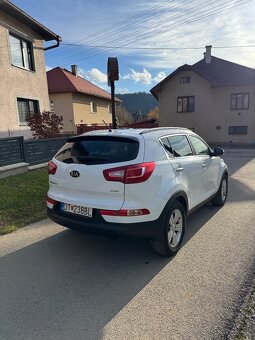 KIA SPORTAGE 1.7 CRDI 85KW RV2013 - 10