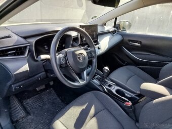 Toyota Corolla sedan 1,5i A/T r.v.2023. - 10