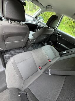 Opel Insignia 2.0 CDTI 130k Cosmo - 10