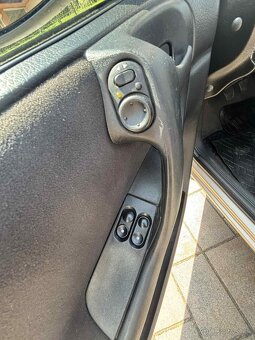 Predam Opel astra Classic, 1.6 , Benzin, 55kw, 2001 - 10