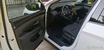 Hyundai Tucson 1,6 T-GDi pohon 4x4 rok 8/2021 SR 58 200km - 10
