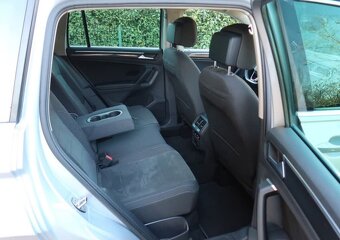 Tiguan 2,0 TDI Highline 4x4 Virtual Full LED Odpočet DPH Top - 10