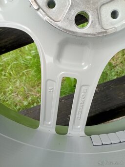 BMW styling 125 R19 - 10