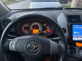 Toyota RAV4 2.2 D-4D - 10