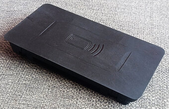 odkladacia priehradka s NFC na BMW - 10