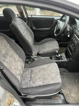 Opel Astra G combi 1,8 benzín - 10