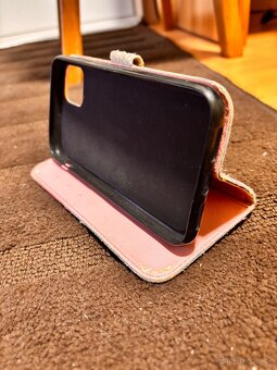 Kryty na iPhone 11 - 10