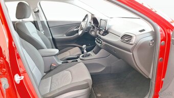 i30 Fastback - 10
