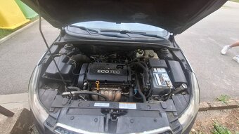 chevrolet cruze - 10