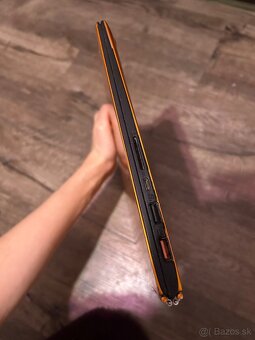 Lenovo Yoga 900 - 10