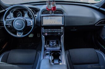 Jaguar XE 2.0 I4D R-SPORT AWD / DPH - 10