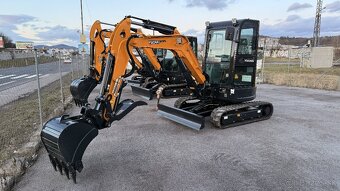 Minibager YUCHAI U35 Premium 3860 kg - 10