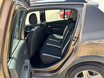 Dacia Sandero Stepway 1.5 dCi - 10