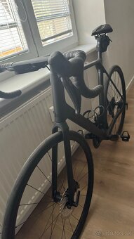 Canyon Endurance CF 8 Ultegra Di2 2024 - 10