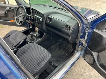 Volkswagen Vento - 10