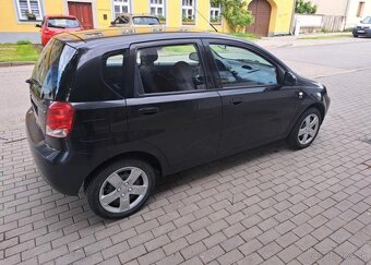 Chevrolet Kalos 1,2 i Sport benzín manuál 63 kw - 10