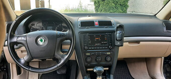 Škoda Octavia Combi 2.0 TDI Elegance DSG - 10