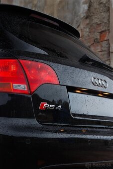 Audi RS4 avant b7 - 10