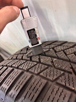 Audi Q7 255/55/R19 - 10
