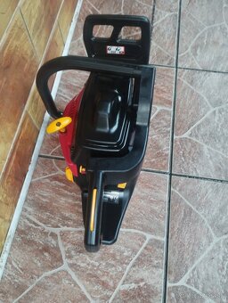 Homelite motorová píla - 10