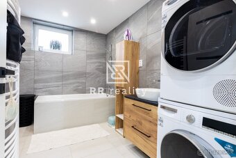 Luxusná moderná novostavba 4i RD - Cestice 14 min od KE - 10