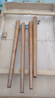 Predám starý stôl 6 x stoličky viď foto cena 100 eur spolu. - 10