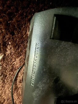 Volant thrustmaster - 10