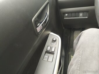 Suzuki Swift - 10