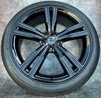 Letní sady Volvo V60/S60 235/40R19 96W - 10