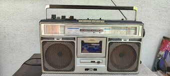 Radiomagnetofon JVC - 10