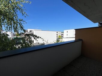 Prenájom 2i bytu V.Predmerského s parkovacím miestom - 10