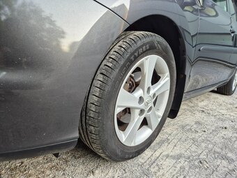 TOYOTA AURIS 1.6 97 kW Valvematic - 10