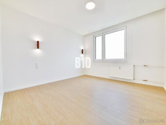 Štýlový 4izbový byt 100m2 - pripravený na nasťahovanie - 10
