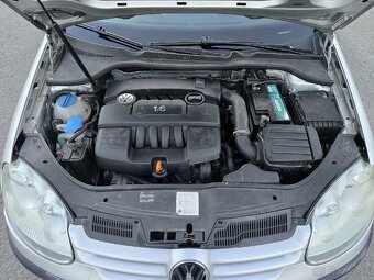 VW Golf 1.6 - 10