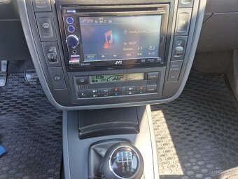Predam VW SHARAN UNITED 2.0 TDI-PD 103kw. original 7miestny - 10