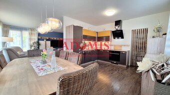 ADOMIS - priestraný rodinný dom, bazen, dvojgaráž, Rulandská - 10