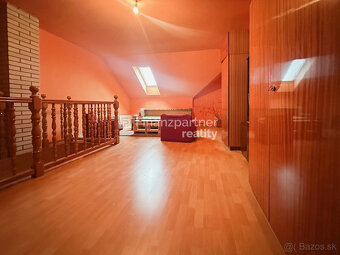 Rodinný dom s pozemkom 995 m², Vlčany, Šaľa - 10